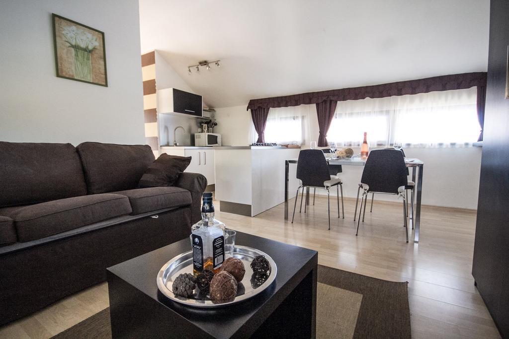 Apartment Katoro Umag Exterior photo