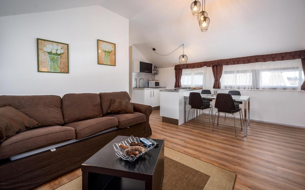 Apartment Katoro Umag Exterior photo