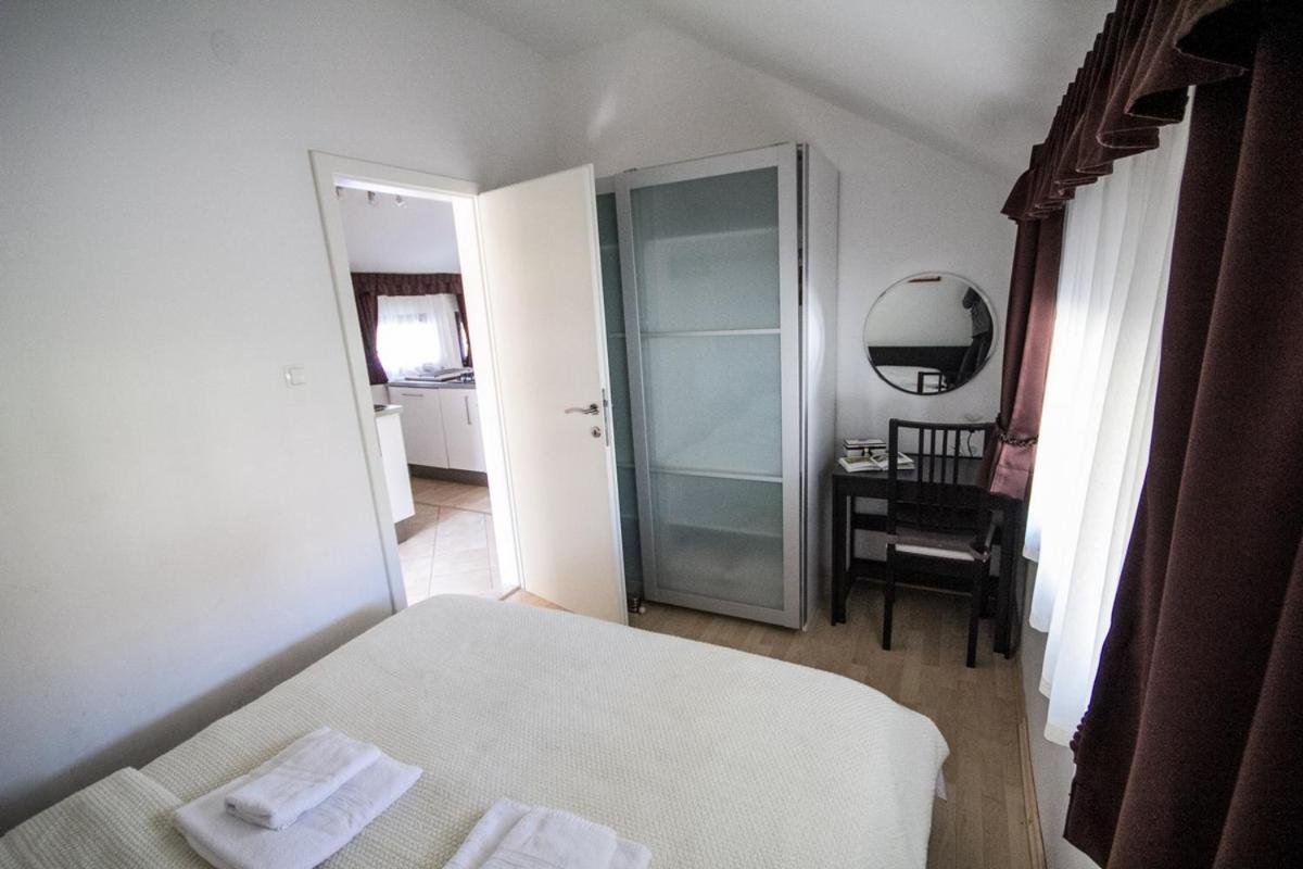 Apartment Katoro Umag Exterior photo