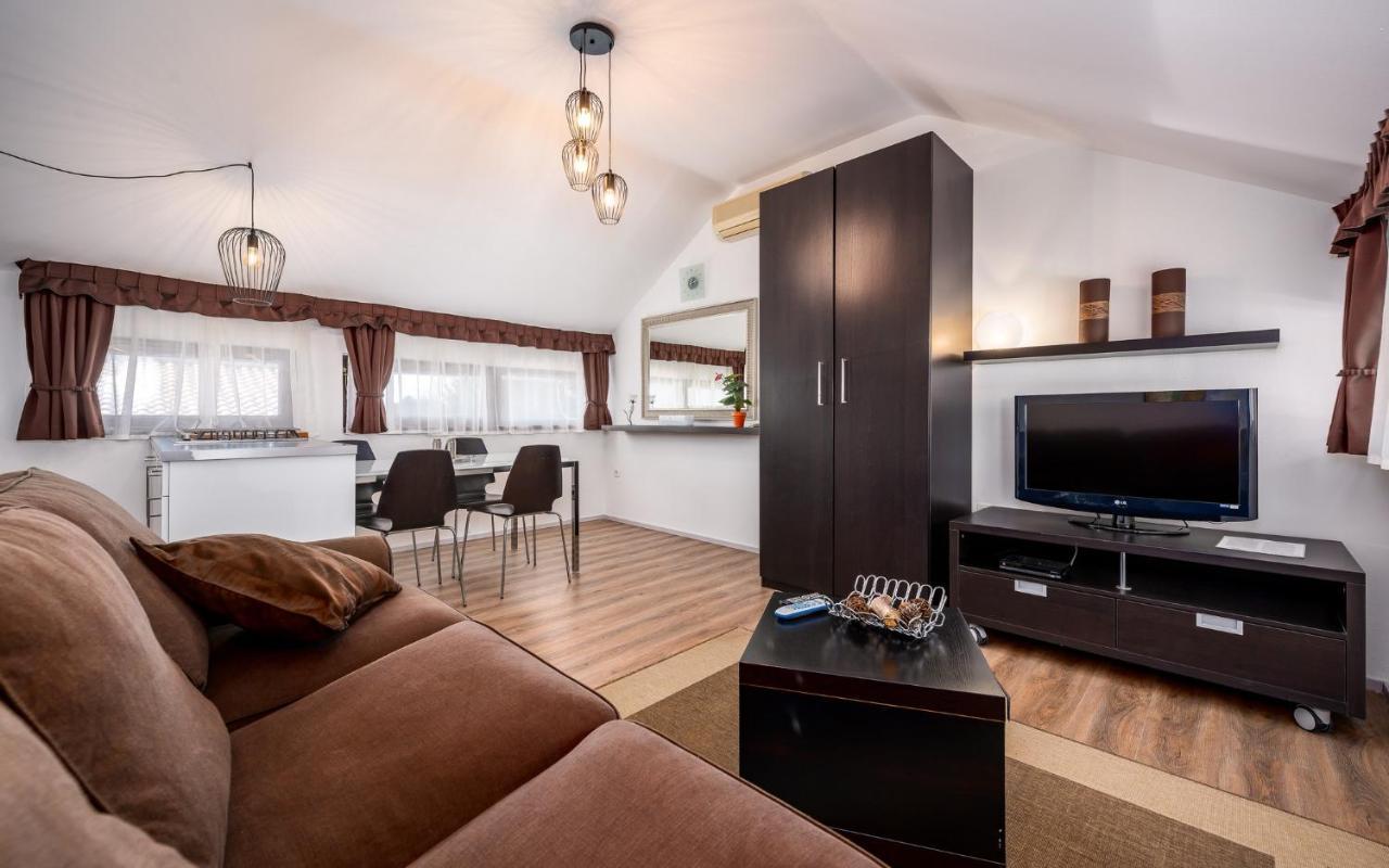Apartment Katoro Umag Exterior photo